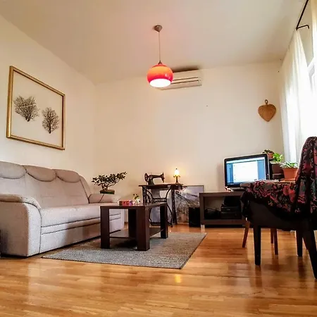 Holiday home Spacious Garden House,