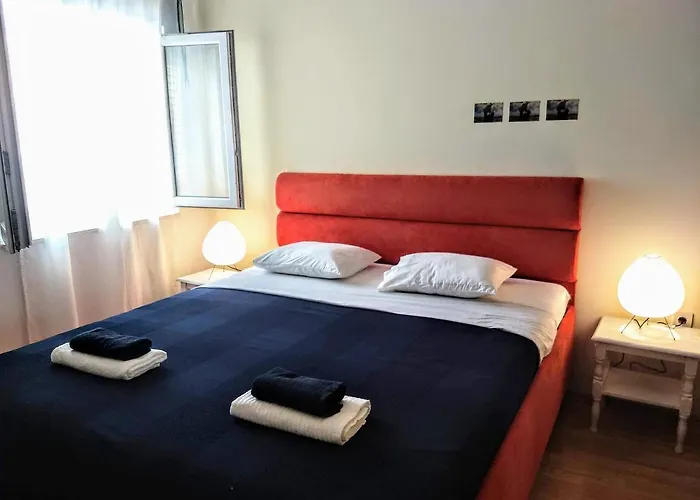 Spacious Garden House, Hébergement de vacances Orebić